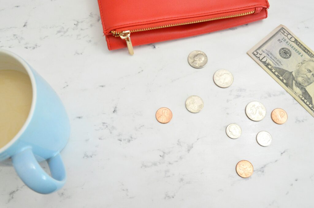 ways-to-save-money-creatively Creative Ways To Save Money Right Now